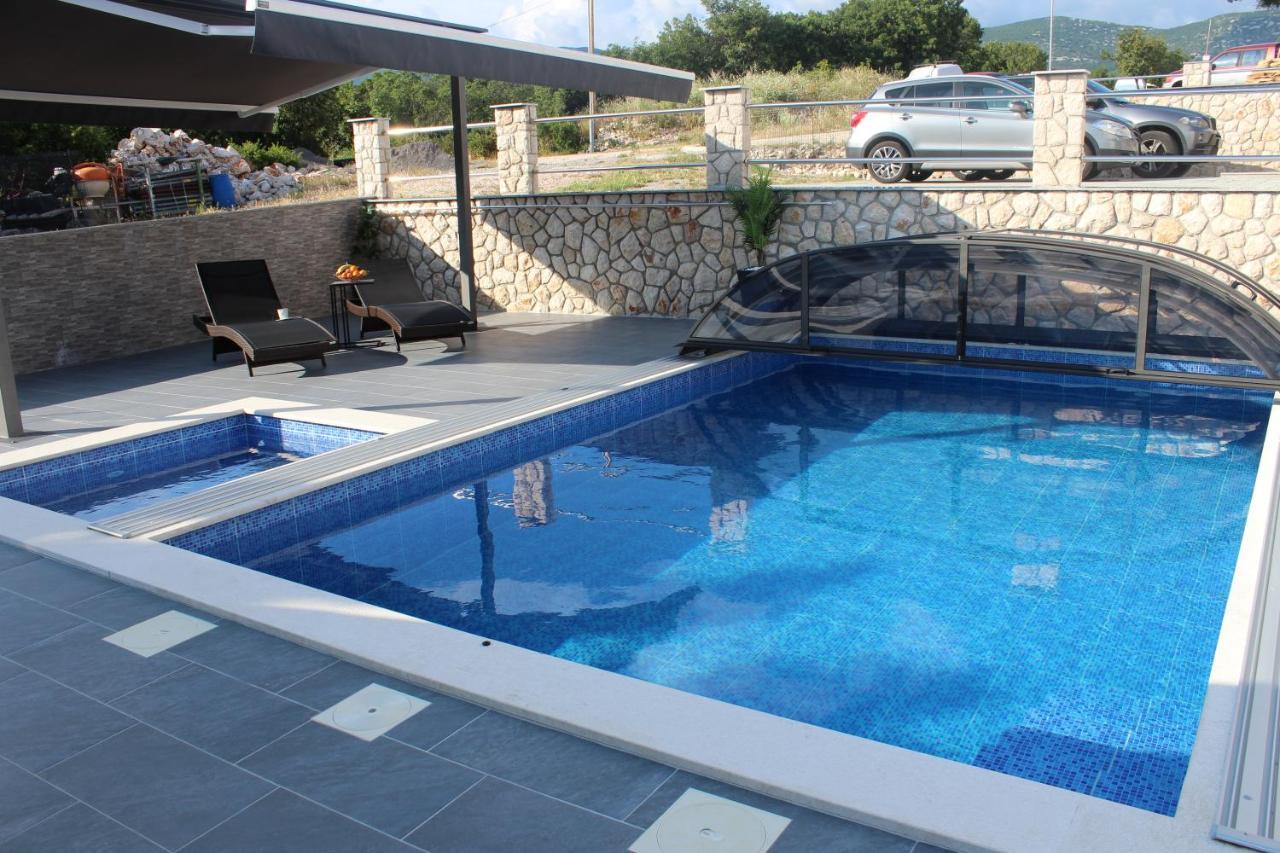 Villa Buba **** Novi Vinodolski Exterior foto